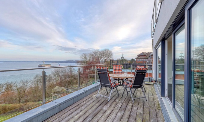 Eckernfoerde Apartment | Experience Breathtaking Ocean Views in a Cozy Retreat