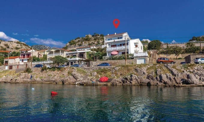 Sveti Juraj Apartment | Cozy 2-Bedroom Accommodation with Ocean View in Sveti Juraj