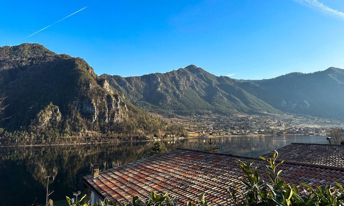 Ponte Caffaro Apartment | Convenient Family Apartment with Balcony in Ponte Caffaro