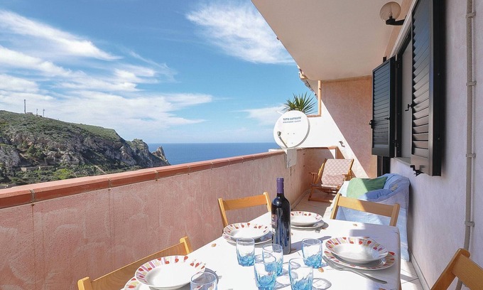 Buggerru Apartment | Comfortable 3 Bedroom Retreat with Ocean View in Buggerru