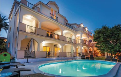 Kastela Apartment | Cozy 3 Bedroom Apartment with Pool in Kastel Stafilic