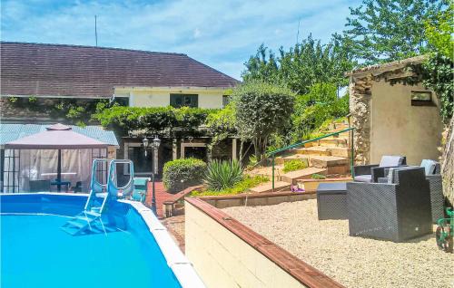 La Coquille Apartment | Charming Apartment in La Coquille with Pool Access