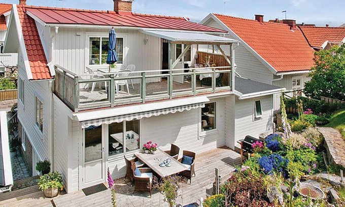 Kungshamn Apartment | Idyllic Vacation Apartment with Ocean View Terrace Near Beach