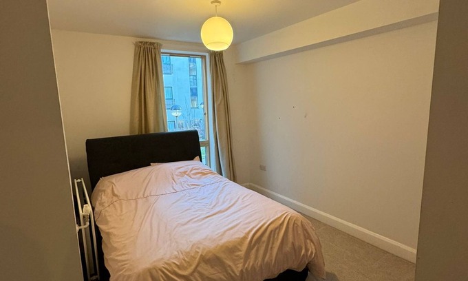 Bromley South Apartment | Family-Friendly Apartment in Zone 2, London – Rated 10/10!