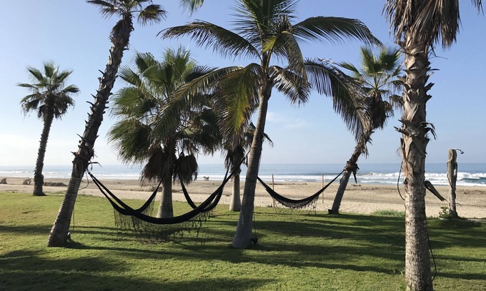 Cerritos House | Beach-Front Retreat: Family-Friendly with Spa & Breakfast