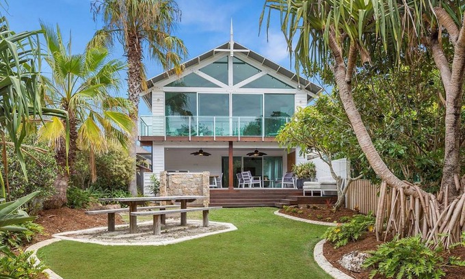 Casuarina House | Relaxing Beachfront Retreat with Pool and Pet-Friendly Perks