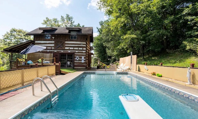 Portland Cabin | Chic Boho Log Cabin Retreat with Pool & Spa Amenities