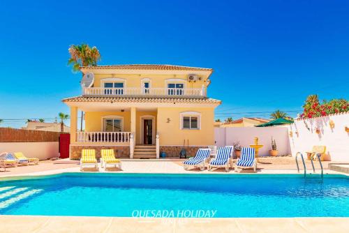 Quesada Villa | Stunning Central Villa Rosa in Ciudad Quesada Rojales Spacious 4-Bedroom Retreat with Private Pool