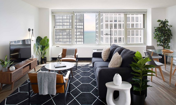 Streeterville Apartment | Elegant 2BR Corner Retreat in Streeterville with Lake Views