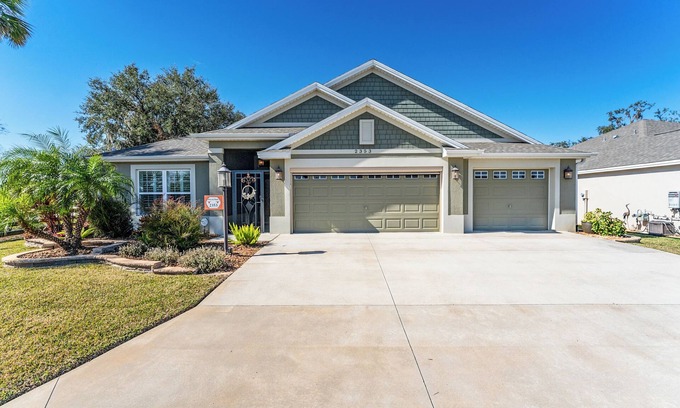 Wildwood House | Stunning custom-built, designer 3 bed 3 bath home in the Villages, Florida