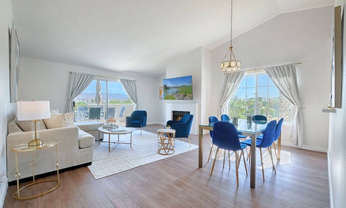 Palm Desert Condo | Desert Chic Condo with Pool and Ocean Views, Rated 10/10