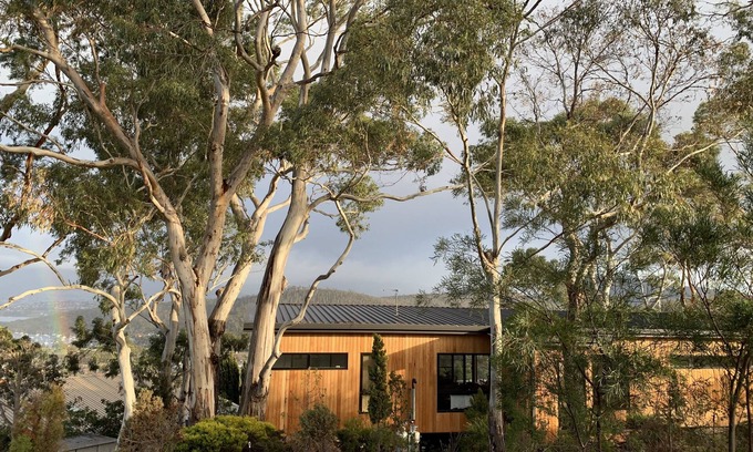 Geilston Bay House | Designer Ecohome with Ocean Views and Spa Amenities
