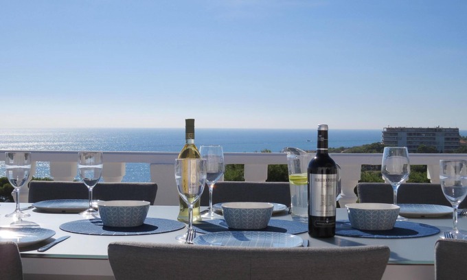 Peniscola Villa | Idyllic 3 Bedroom Villa with Private Pool & Ocean Views