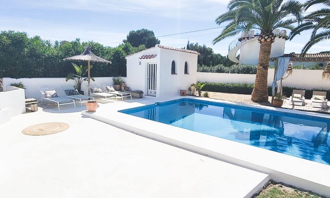 Balcon del Mar Villa | Elegant Villa with Private Pool and Oceanfront Views