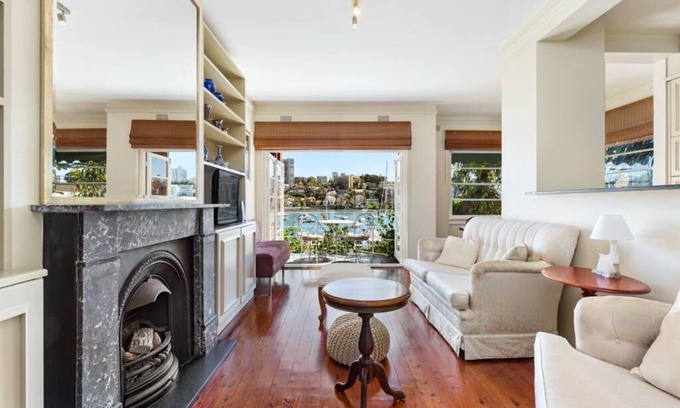 Bellevue Hill Apartment | Cozy Double Bay Apartment with Family-Friendly Amenities