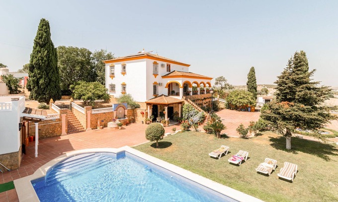 Aguilar de la Frontera House | Stylish Vacation Home with Private Pool Near Cordoba