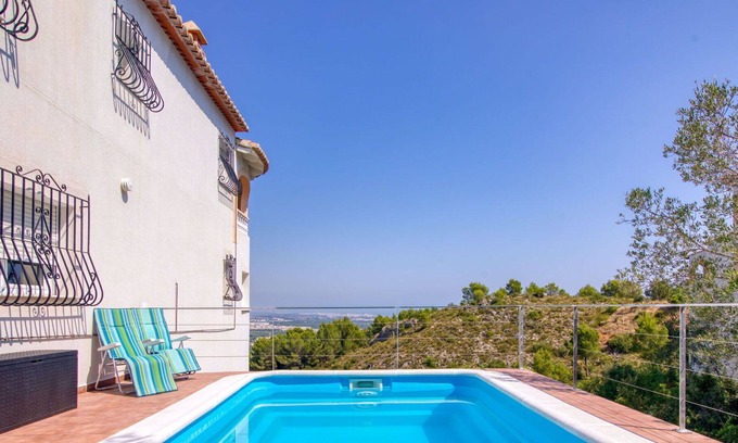 La Font d'en Carros House | Stunning private villa for 4 guests with A/C, WIFI, private pool, TV, terrace and parking