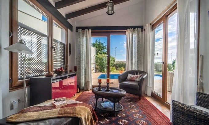 Santiago y Zaraiche Villa | Relaxing Villa Retreat at El Valle Golf Resort