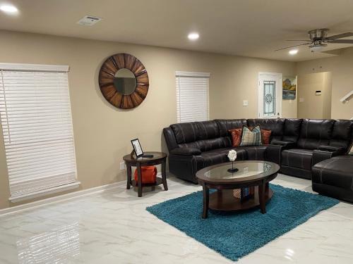 Spring House | Inviting Family Home in North Houston - Briar Creek