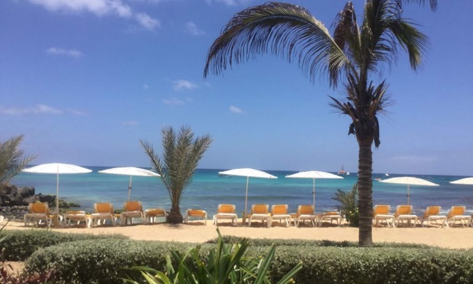 Santa Maria House | Ocean View Apartment with Pool - Guest Rated 9.8/10