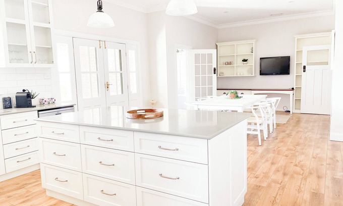 Wagga Wagga Apartment | Stunning fusion of classic elegance and modern luxury!