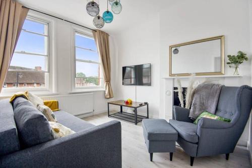 Twickenham Riverside Apartment | Hidden Gem in Twickenham: Family-Friendly Retreat