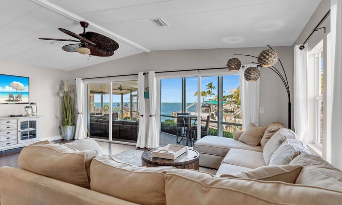 Tavernier House | Inviting Hammer Point Home with Dockage and Bay Views