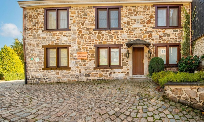Theux House | Cozy Holiday Home in Theux with Spa & Family-Friendly Perks