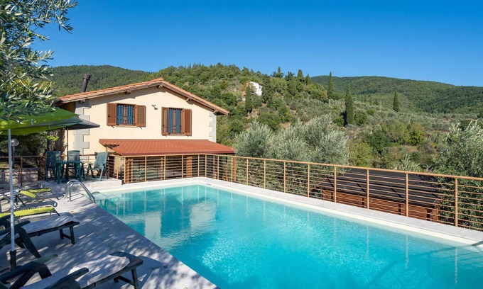 Pieve al Bagnoro House | Inviting 2 Bedroom Stay in Arezzo with Private Pool