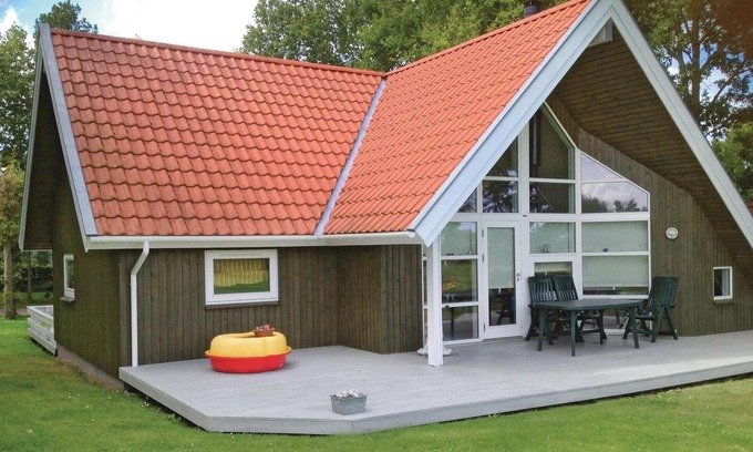Vedelshave House | Cozy Vacation Home in Båring Sommerland with Ocean Views