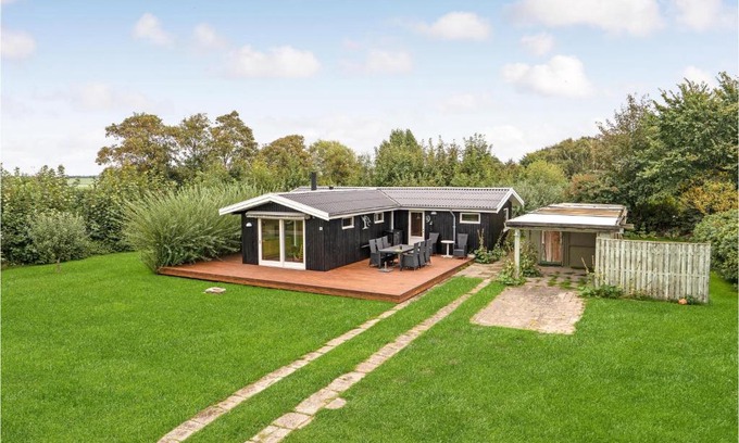 Assens House | Family-Friendly Getaway in Assens with Fully Equipped Kitchen