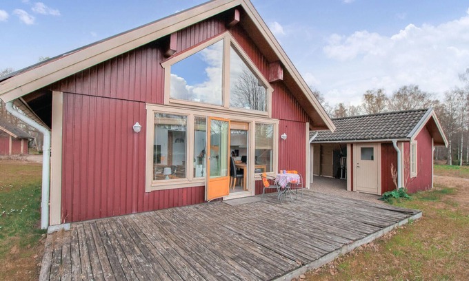 Bolmso House | Charming Cottage Retreat on Bolmsö Island with Spa & Lake View