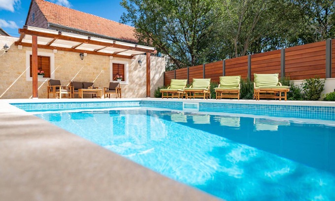 Trilj House | Idyllic Retreat with Pool and Ocean View, Rated 10/10