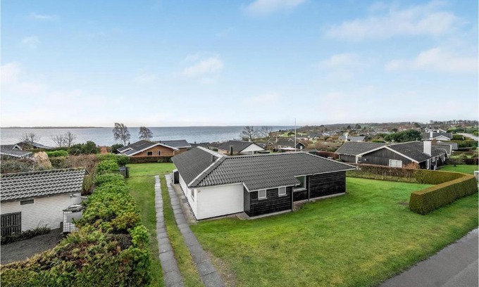 Bøjden House | Cozy Retreat in Faaborg with Family-Friendly Kitchen