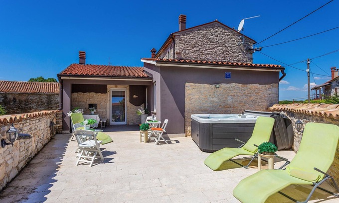 Hrboki House | Discover a Cozy Cottage with Oceanfront Views & Amenities