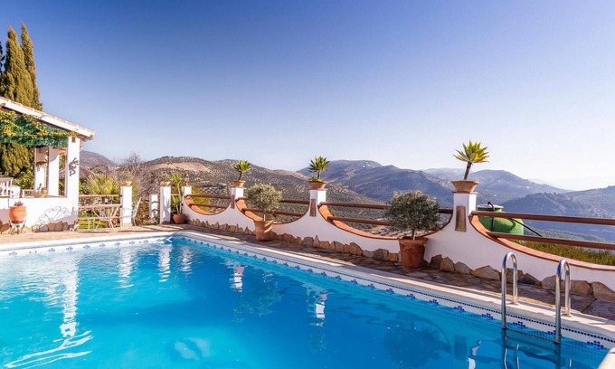 Iznajar House | Idyllic Vacation Home with Pool and Lake Views near Iznajar