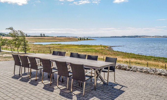 Knebel House | Discover 13 Bedroom Retreat with Oceanfront Views in Knebel