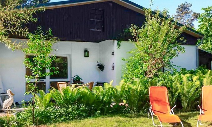 Mahlow House | Cozy 1 Bedroom Retreat in Mahlow with Pet-Friendly Amenities