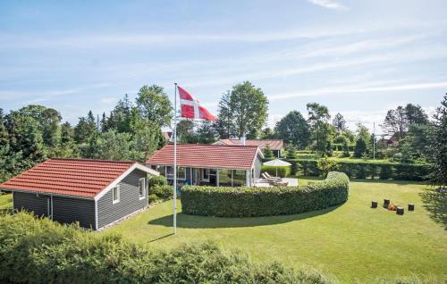 Vejlby Fed House | Delightful Home in Middelfart with Fully Equipped Kitchen