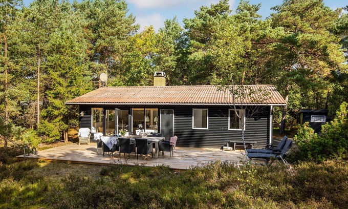 Dueodde House | Inviting 3 Bedroom Retreat with Oceanfront Views in Nexø