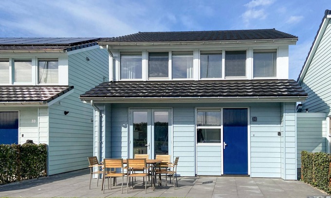 Municipality of Hollands Kroon House | Relaxing Harbour Villa with Scenic Views in Den Oever