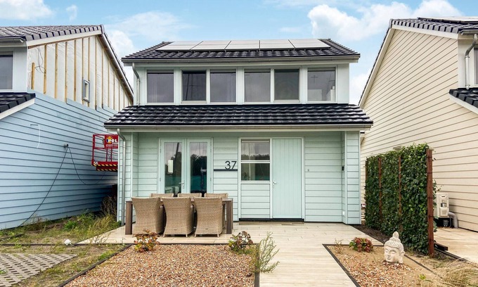 Municipality of Hollands Kroon House | Relax by the Sea: Holiday Home with Sauna & Ocean Views