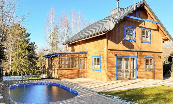 Gniewino House | Relaxing Cottage on Choczewskie Lake with Pool & Spa