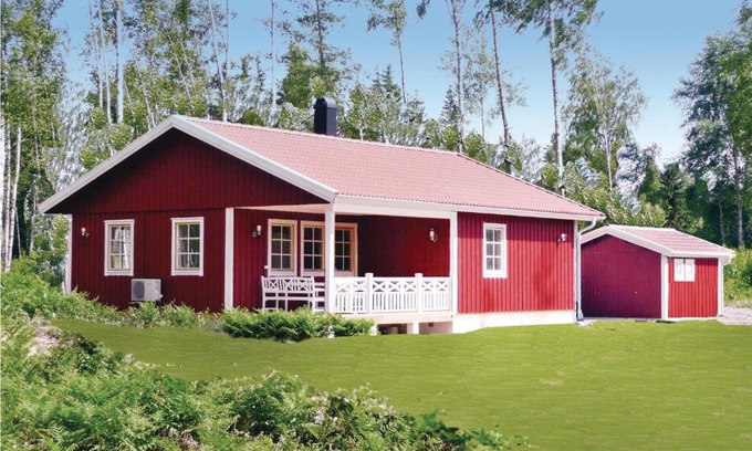 Viken House | Elegant 5-Star Home in RJNG with WiFi and Family Amenities
