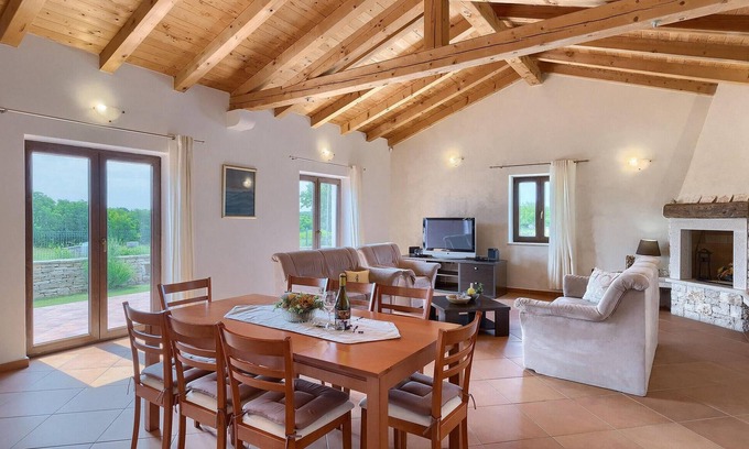 Krmed House | Family-Friendly Villa Nino with Pool and Pet Amenities