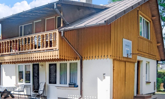 Rowy House | Discover a Cozy Retreat in Scenic Rowy Resort