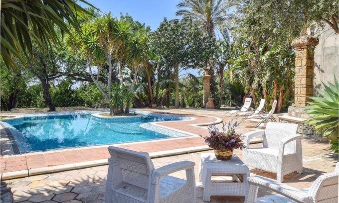 Saline Joniche House | Inviting Home In Saline Ioniche with Pool and Pet Friendly