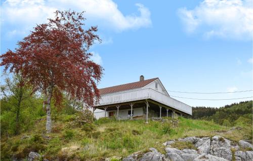 Lindas House | Ideal Retreat in Seim with Wifi & Pet-Friendly Amenities