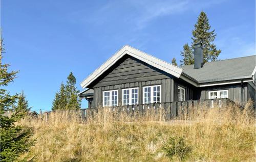 Sjusjoen House | Relaxing Retreat in Sjusjøen with Sauna and Pet Friendly