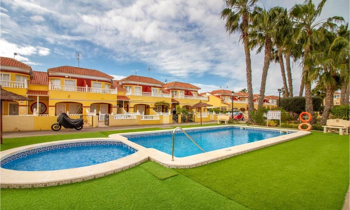 Torrevieja House | Cozy Torrevieja Retreat with Kitchen and Pool Access